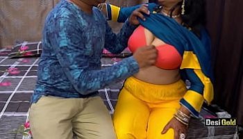 indian aunty fucked for money with clear hindi audio